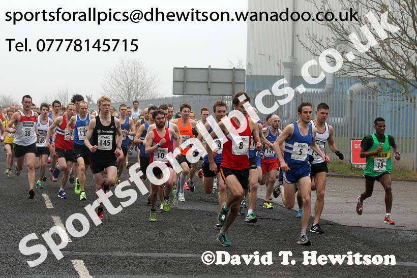 Start of the Wallsend Harriers Terry O'Gara Memorial Road Race. Photo: David T. Hewitson/Sports for All Pics